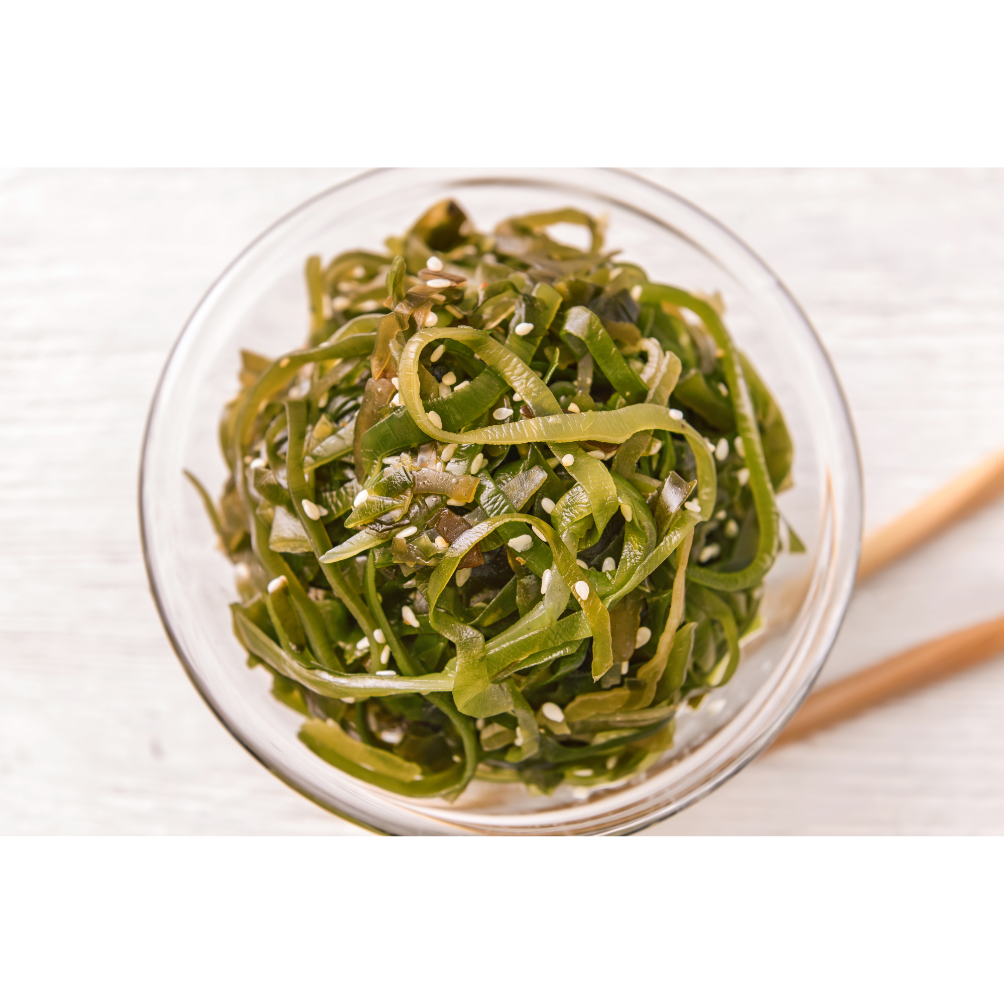 Nutrient-rich seaweed salad, a detoxifying dish known for its health benefits and refreshing taste